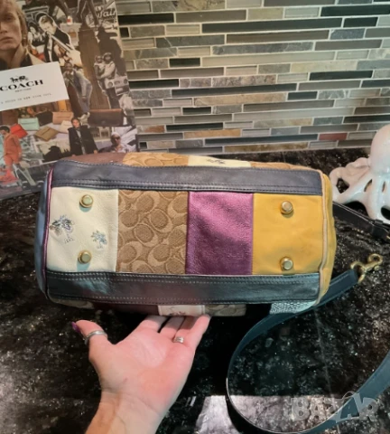 луксозна Чанта Coach 1941 Shuffle Multi Stripe Jacquard Semper в лимитирана серия , снимка 6 - Чанти - 50606688