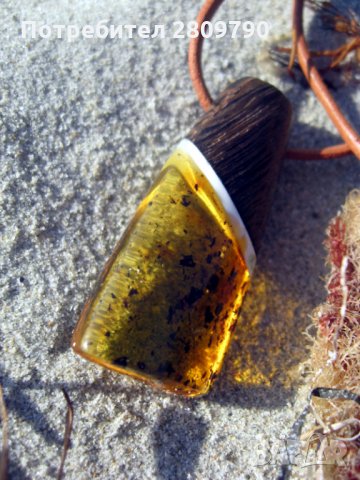 Ръчно изработена висулка от кехлибар, каква никой друг няма / Handmade amber pendant no one else has, снимка 5 - Колиета, медальони, синджири - 33341222