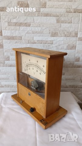 Стар настолен дървен волтметър - 1960 година - УЧТЕХПРОМ, снимка 7 - Антикварни и старинни предмети - 39943117
