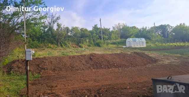 парцел с гараж 810 кв.м, снимка 12 - Парцели - 50960281