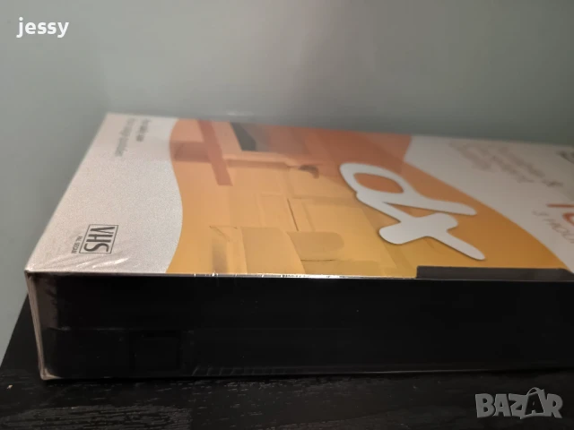 Видеокасета Сони, снимка 2 - Плейъри, домашно кино, прожектори - 51392354