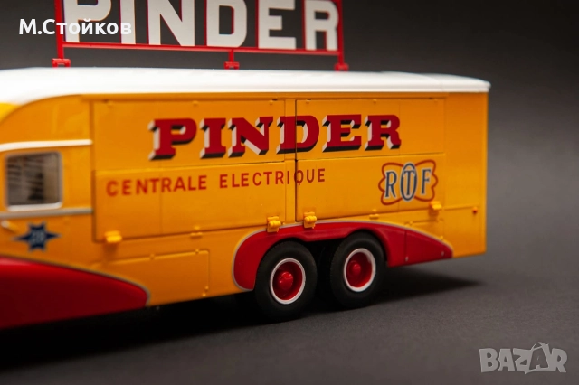 Генераторен камион Bernard 28 Pinder Circus 1951г мащаб 1/43, снимка 7 - Колекции - 52777205