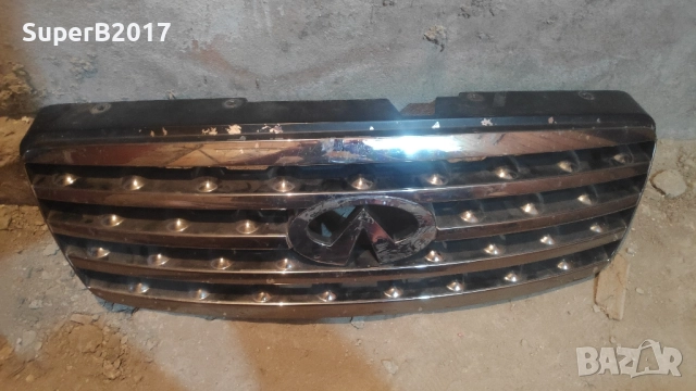 Продавам - оригинална предна решетка за Инфинити ФХ 35