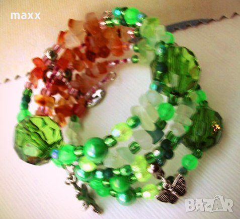 Гривна в смарагово зелено, ръчна изработка, снимка 2 - Гривни - 28412158