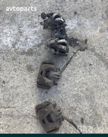 Citroen c4 picasso 2009 година Супорти спирачни апарати 1.6hdi 109кс