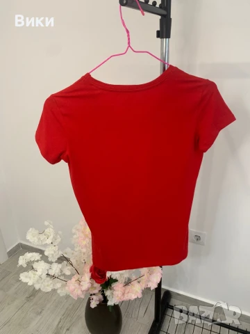 Нова тениска Guess размер S, снимка 8 - Тениски - 50738902