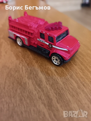Метална количка-пожарна Matchbox 1998 1:100 рядка, снимка 2 - Колекции - 52906704