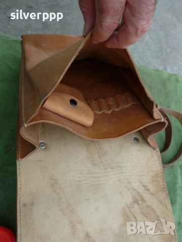 Командирска чанта от дебела естествена кожа, снимка 3 - Антикварни и старинни предмети - 51686693