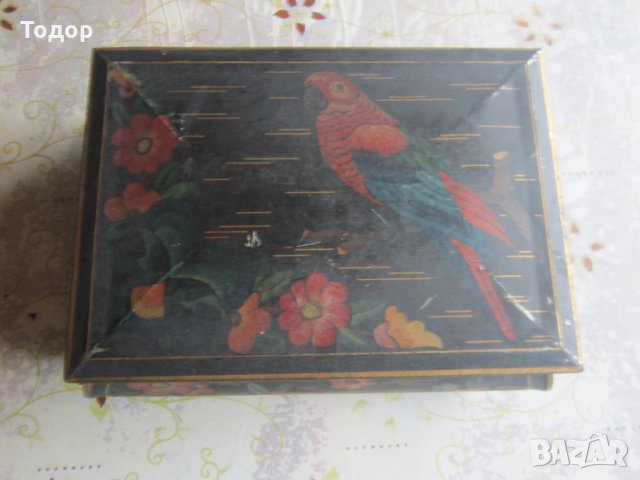 Литографска тенекиена ламаринена кутия за бижута 19 век , снимка 3 - Други - 33174686