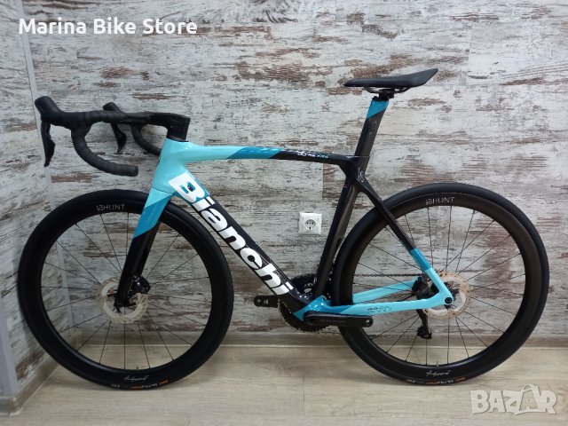 Карбонов шосеен велосипед Bianchi Oltre XR4 CV Disc Ultegra Di2 12 Hunt, снимка 10 - Велосипеди - 43173169