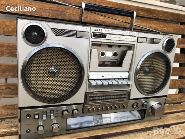 Радиокасетофон AKAI AJ 500 FL, снимка 7 - Радиокасетофони, транзистори - 53252939