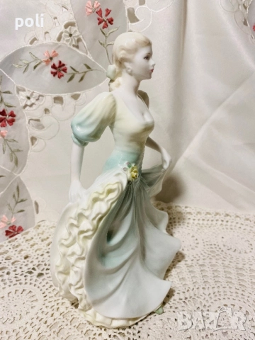 порцеланова статуетка, снимка 3 - Статуетки - 52399048
