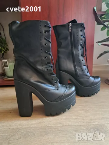 Дамски боти, снимка 2 - Дамски боти - 49447426