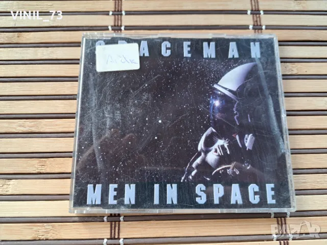 Men In Space – Spaceman
