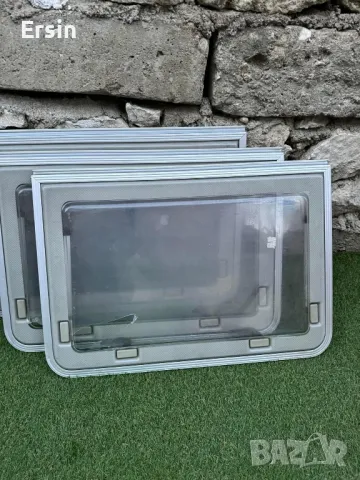 Оригинален прозорец с алуминиева рамка за Кемпер и Караван (Чисто нов) (налични 3 броя) , снимка 2 - Къмпинг мебели - 47760906