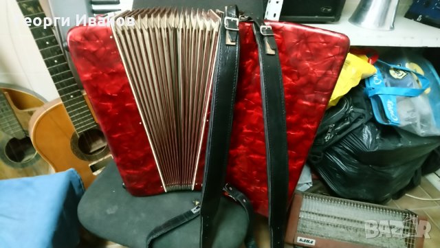 Продавам Акордеон Велтмайстер 96 баса, снимка 3 - Акордеони - 32247074