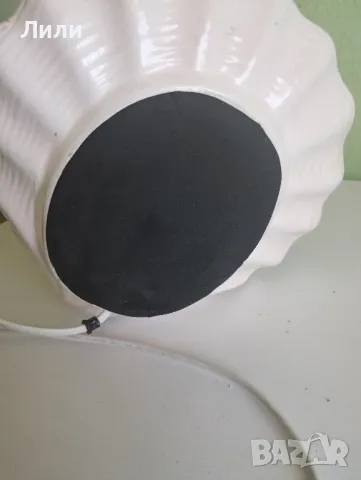 Ретро настолна лампа от 70-80г. с формата на бяла мида, снимка 6 - Настолни лампи - 50152354