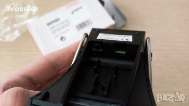 Док станция за Hagenuk F10 Ferrari (Оригинална), снимка 4 - Оригинални зарядни - 53298197