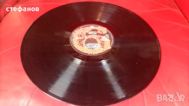 Троен албум на  THE CLASH   SANDINISTA! Холандия, снимка 14 - Грамофонни плочи - 50594562