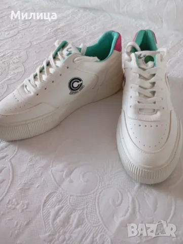 Обувки , снимка 2 - Дамски ежедневни обувки - 47876673