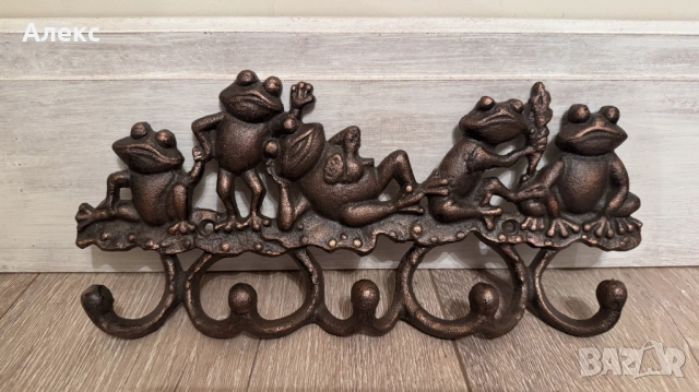 Масивна весела закачалка, жабки– Чугун, 885гр
