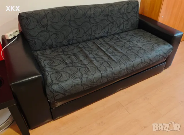 Диван триместен разтегателен, снимка 1