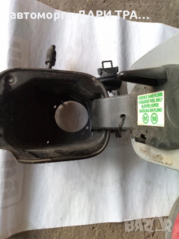 Капачка резервоар за Рено клио 2008г. , снимка 2 - Части - 50770880