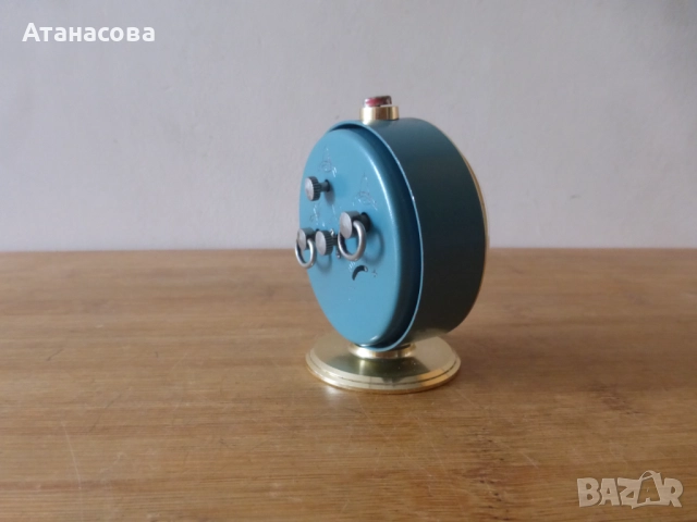 Рядък будилник часовник Слава със златист циферблат, снимка 7 - Антикварни и старинни предмети - 52027005