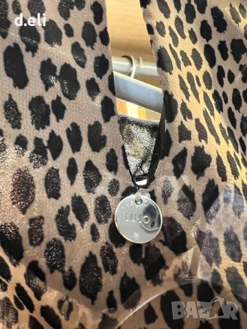 Pinko и Liu.Jo Milano Size M Два топа от Коприна, снимка 10 - Корсети, бюстиета, топове - 51314204