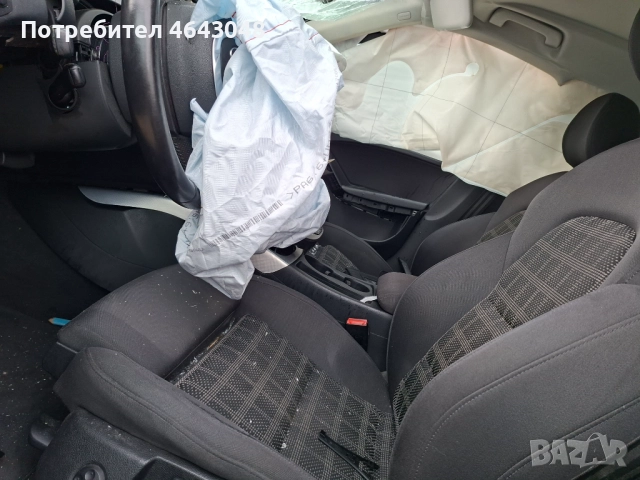 Audi A4 B8 2.0tdi 143кс.-на части, снимка 6 - Автомобили и джипове - 52541387
