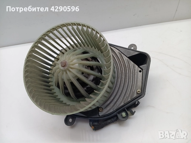 Мотор парно за Audi A4 / Passat / Superb / 8D1820021 моторче / вентилатор А4 / Пасат / Суперб 