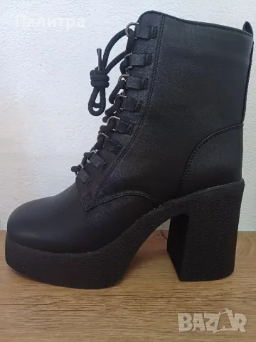 Дамски боти на висок ток