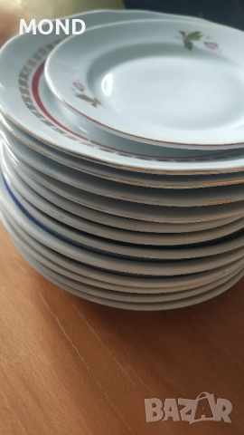 Български процелан - комплект чинии, снимка 3 - Чинии - 52866187