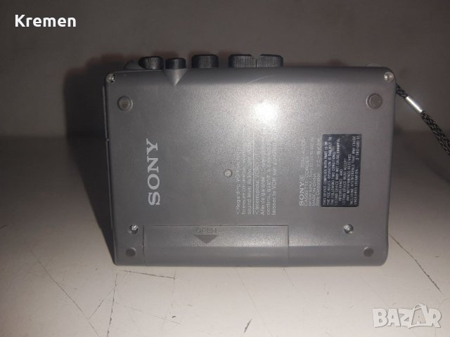 Репортерски локмен Sony TCM-400DV, снимка 3 - Радиокасетофони, транзистори - 40785994