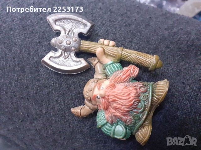 Пластмасова играчка- декор