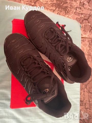 Черни обувки NIKE TN ЧИСТО НОВИ!, снимка 2 - Маратонки - 52955156