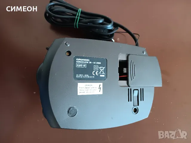 ПОРТАТИВНО РАДИО-,,ГРУНДИГ" с часовник и аларма, снимка 5 - Радиокасетофони, транзистори - 49828089