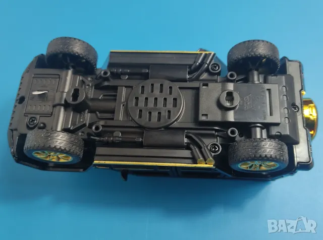 Метална кола макет 1:32 на Mercedes Benz играчка за момче, снимка 12 - Коли, камиони, мотори, писти - 48507083