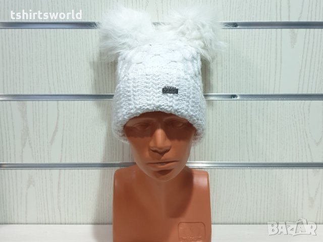 Нова зимна бяла дамска шапка с 2 помпона/пуха, снимка 6 - Шапки - 35488783