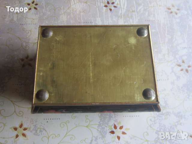 Литографска тенекиена ламаринена кутия за бижута 19 век , снимка 6 - Други - 33174686