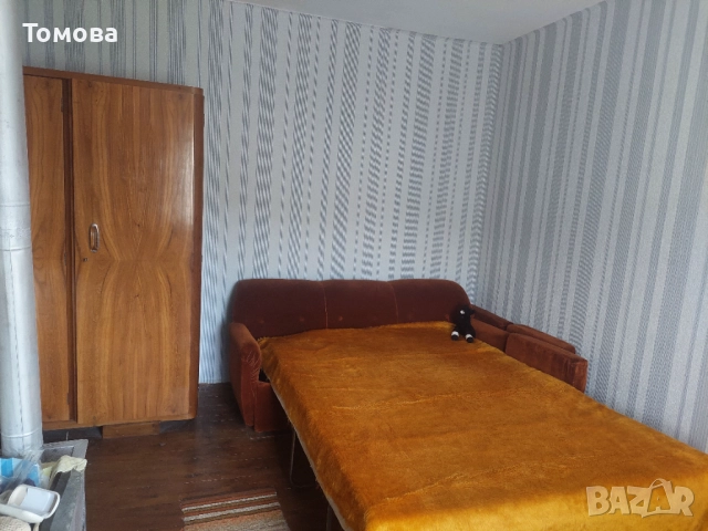 Продавам  двуетажна къща с двор в село Горна Бешовица, снимка 17 - Къщи - 43938383