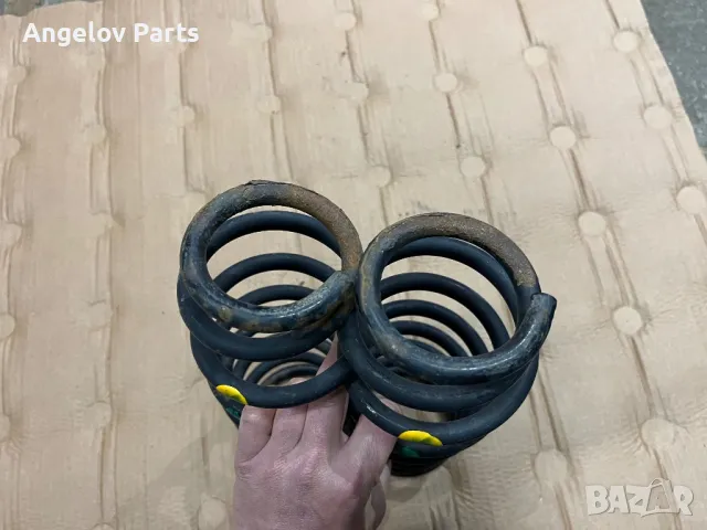 Задни пружини за Toyota Corolla Verso 2003, снимка 3 - Части - 48939562