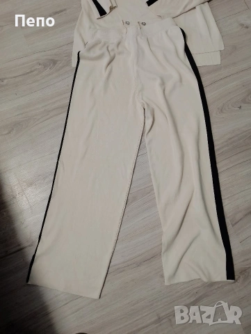 Дамски екип, снимка 3 - Комплекти - 53579899