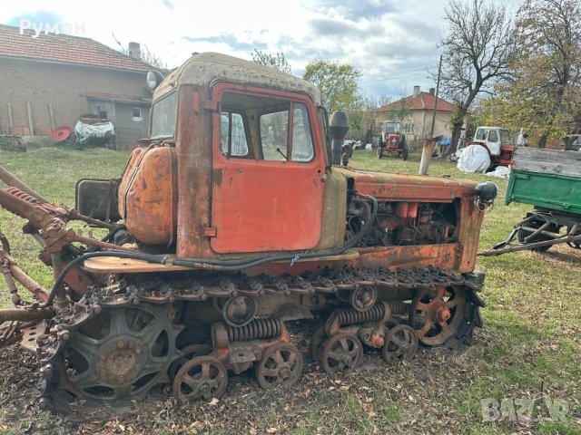 Верижен Трактор DT 74, снимка 2 - Селскостопанска техника - 42975526