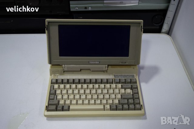 Античен лаптоп Toshiba T1200 1987; 35 годишен !, снимка 1 - Лаптопи за дома - 38118058