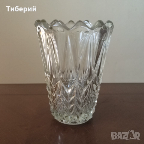 Стъклена ваза стара/ретро, снимка 6 - Вази - 52103808