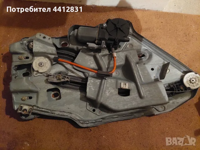 Заден стъклоповдигач Peugeot 206 cc , снимка 2 - Части - 49468606