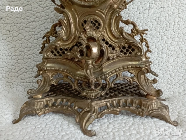 Голям старинен масивен бронзов часовник, снимка 2 - Антикварни и старинни предмети - 51284161