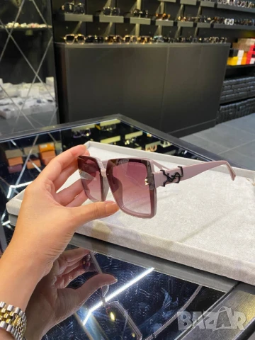 очила с черен обикновен калъф и ув защита ysl saint laurent , снимка 2 - Слънчеви и диоптрични очила - 51426100