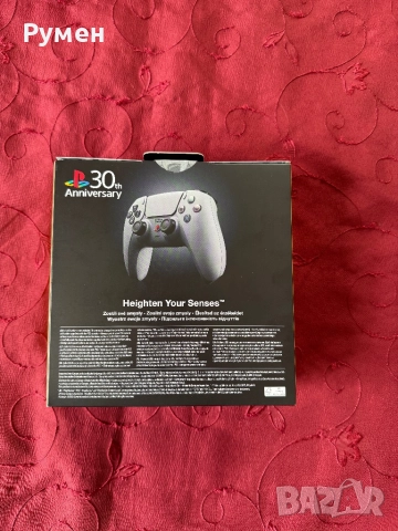 Контролер / Джойстик DualSense - 30th Anniversary, Limited Edition, снимка 3 - Аксесоари - 51892213